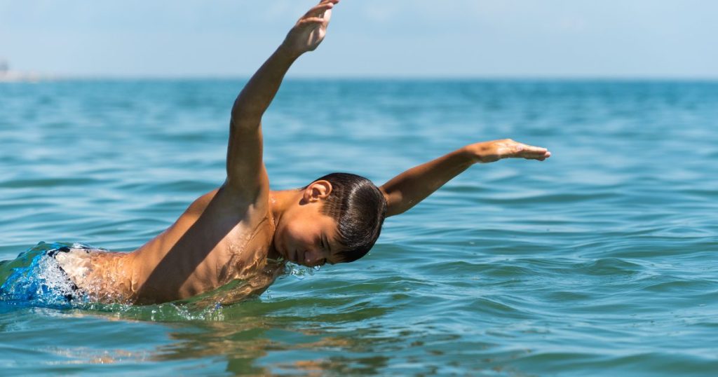 swimming safety on holiday